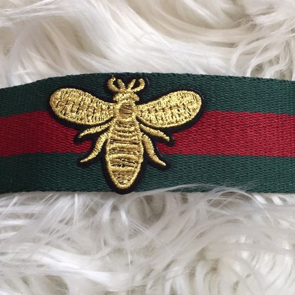 Red green bee design bracelet wristlet bangle 🌺 - Picture 2 of 8